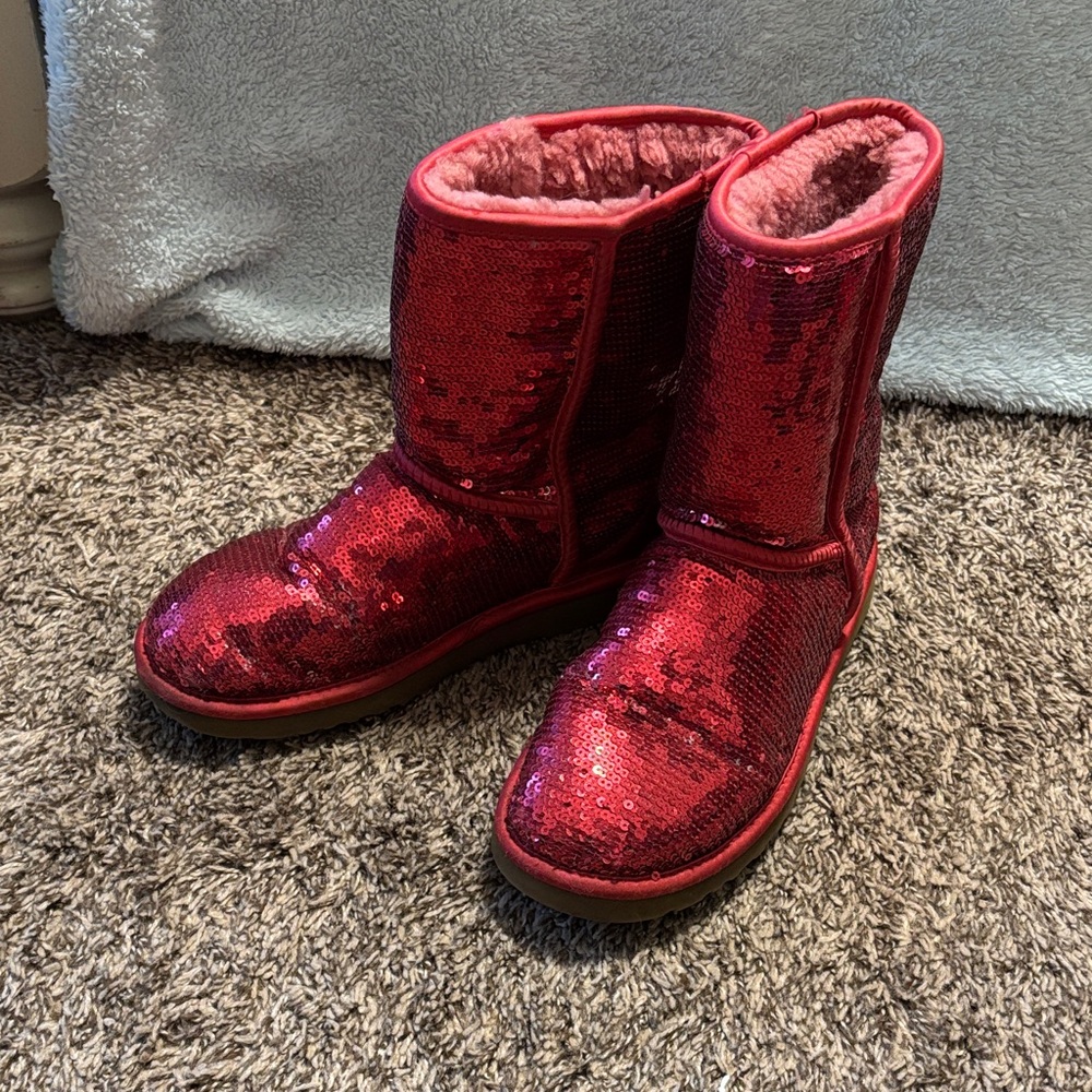 UGG Pink Sequin  Fleece Interior